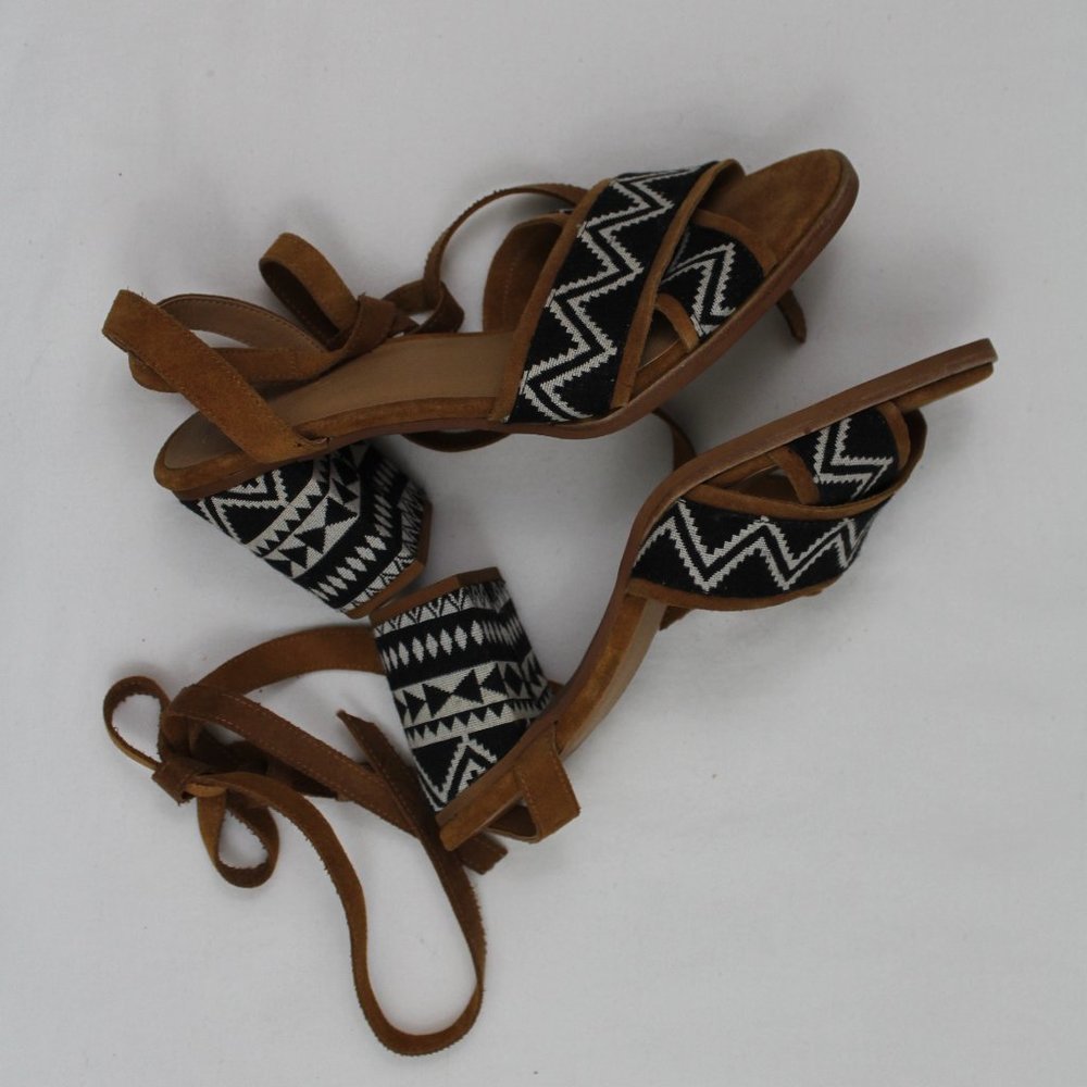 Bettye Muller Tan & Black Tie Up Sandals Shoes - Picture 8 of 16
